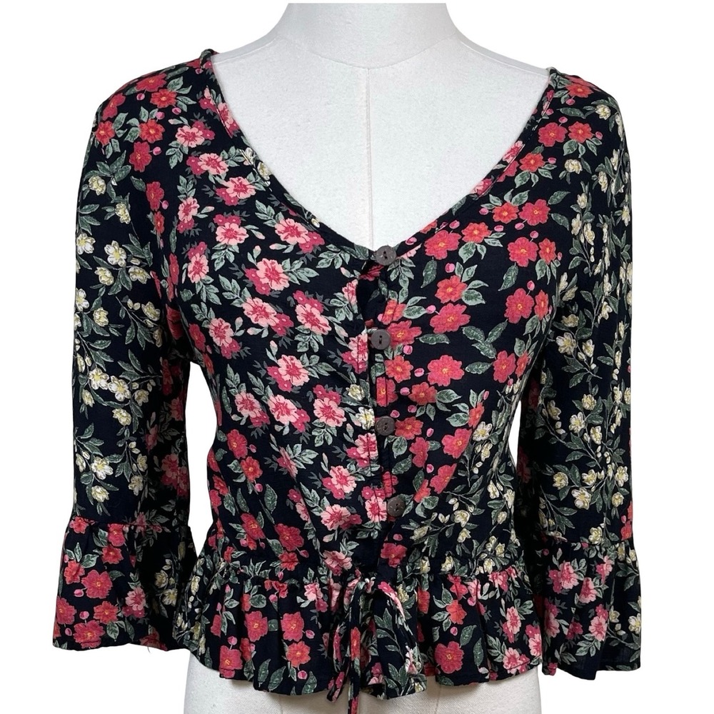 Patrons of Peace Floral Peplum Blouse Women M Black Bell Sleeve Button Front